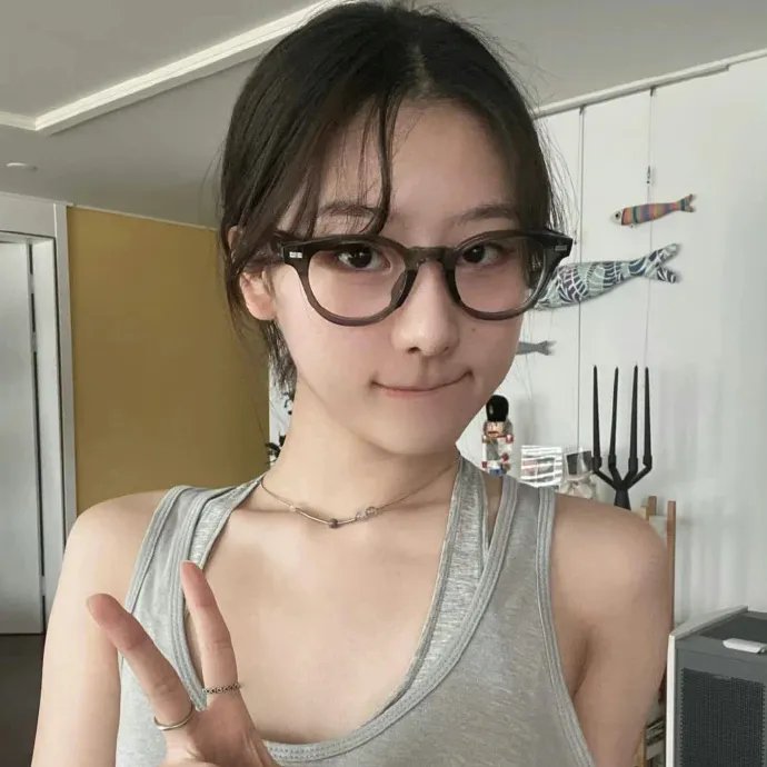 埃宫艳异